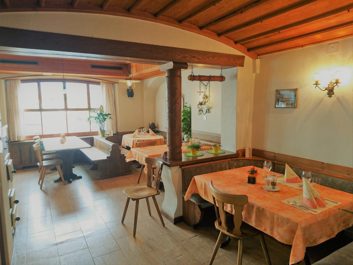 Gasthaus Zum Ochsen Neuhaus Экстерьер фото