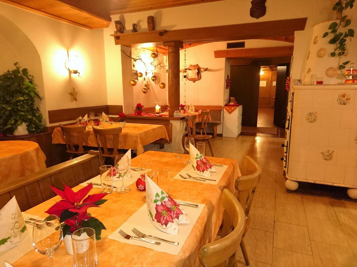 Gasthaus Zum Ochsen Neuhaus Экстерьер фото