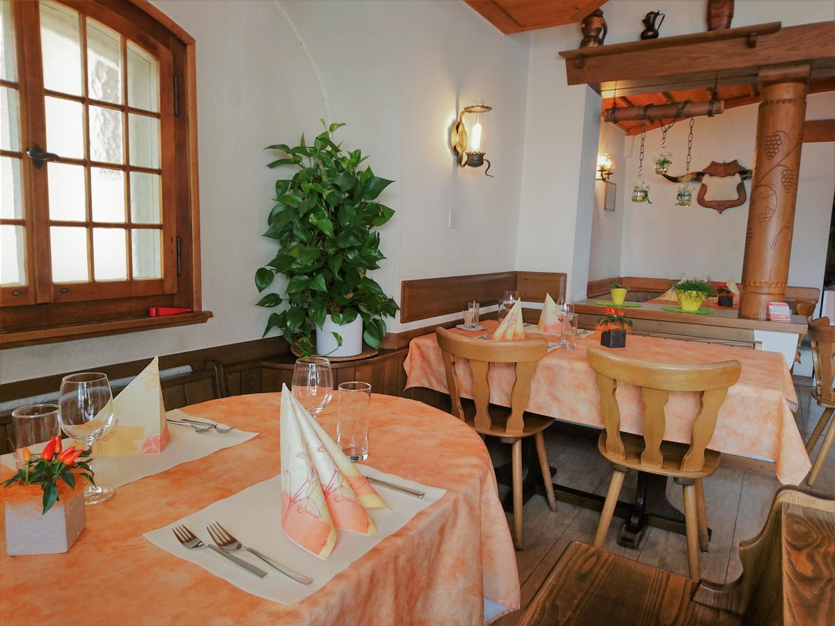Gasthaus Zum Ochsen Neuhaus Экстерьер фото