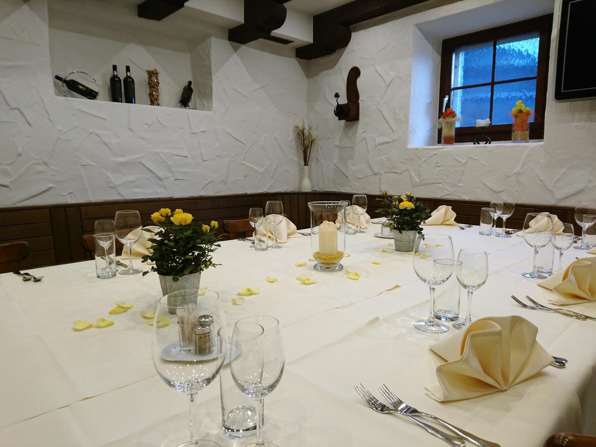 Gasthaus Zum Ochsen Neuhaus Экстерьер фото